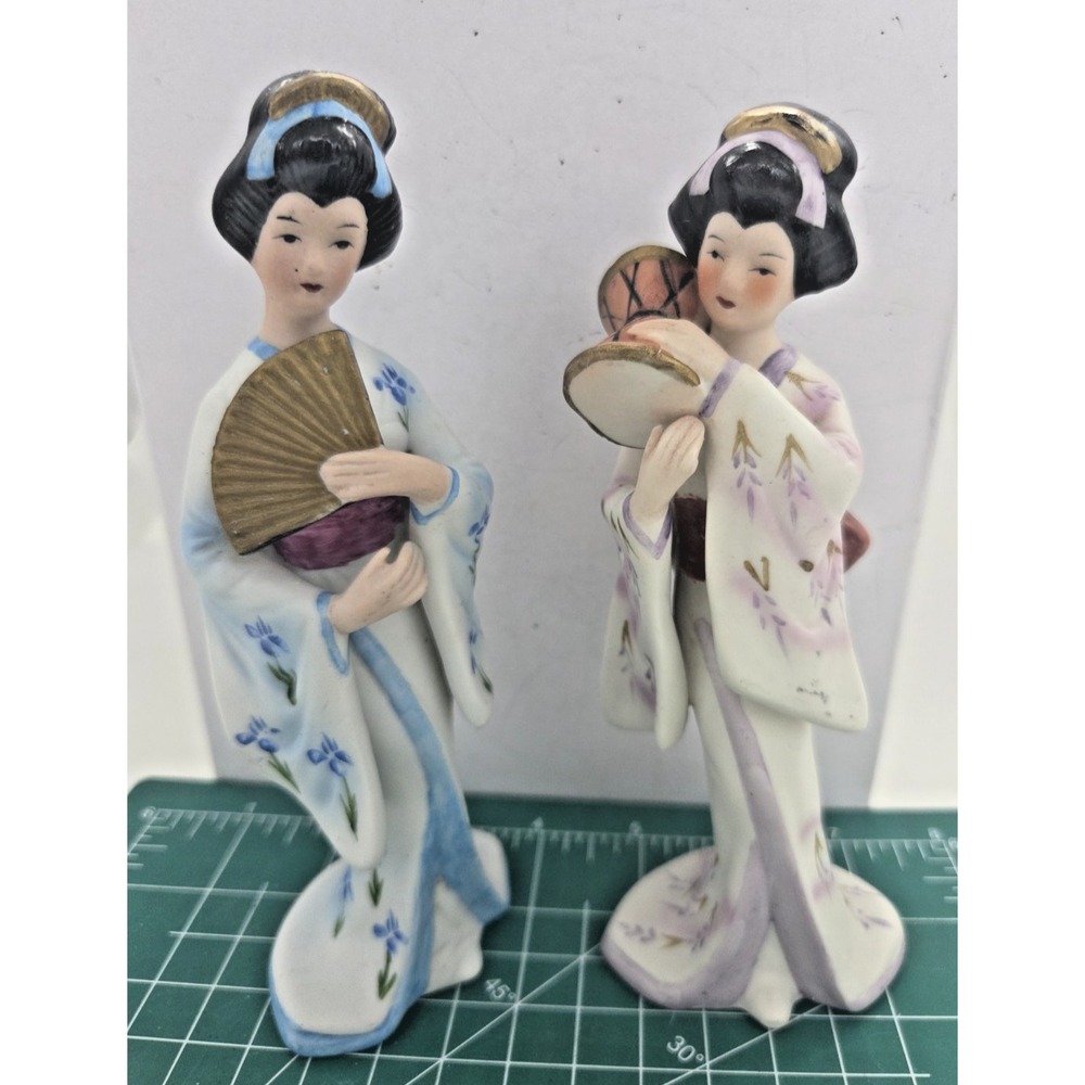 Lot 2 UCGC Mid 20th Century Vintage Porcelain Korea Traditional Giesha Figurines